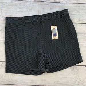 Express sz 14 Shorts Polka Dot Jacquard Black Inseam 5.5" Tailored Fit New NWT